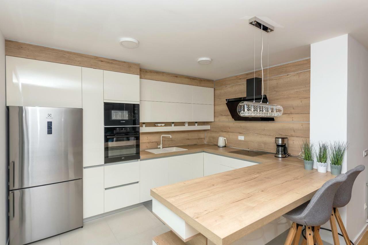 Penthouse Nikola Apartment Макарска Екстериор снимка