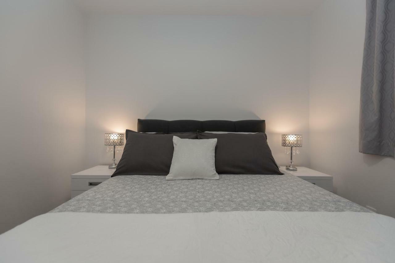 Penthouse Nikola Apartment Макарска Екстериор снимка