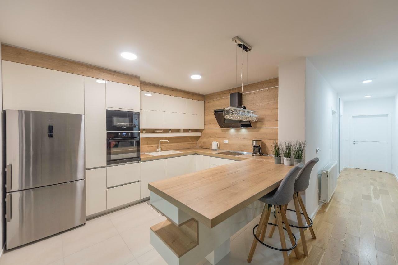 Penthouse Nikola Apartment Макарска Екстериор снимка